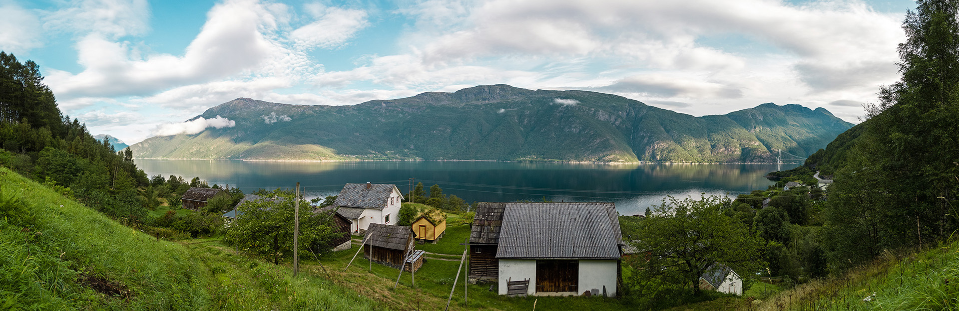 HardangerFjord - Bjotveit